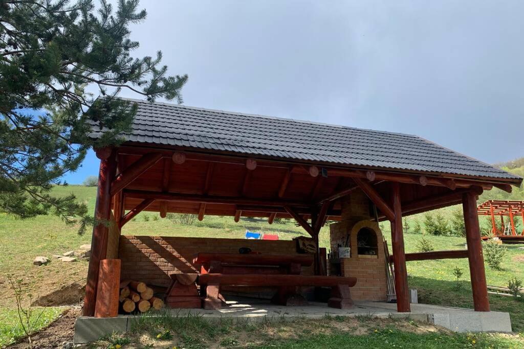 הוילה Zázrivá Domcek U Fera מראה חיצוני תמונה